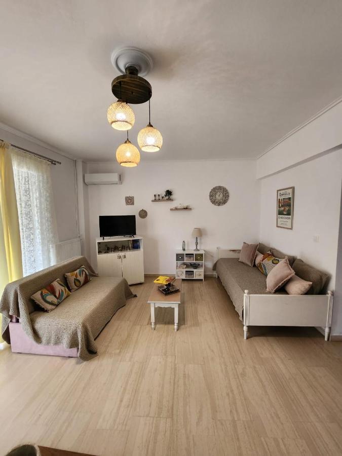 Queen Aspri 3' Min To The Beach! Apartment Antikyra