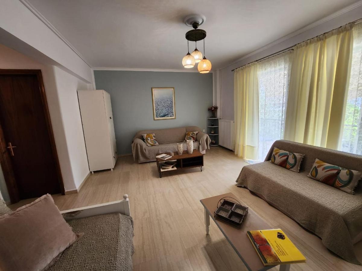 Apartment Queen Aspri 3' Min To The Beach! Antikyra