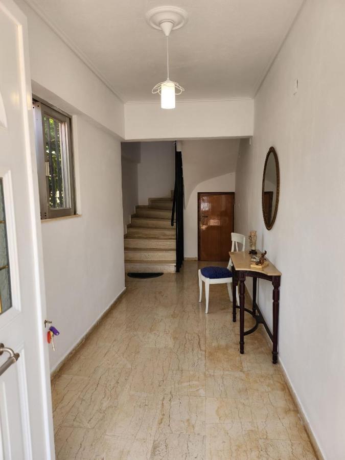 Queen Aspri 3' Min To The Beach! Apartment